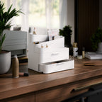 Organisateur à tiroirs Glam Large, option Blanc-gris ; mise en situation ; objets non inclus.